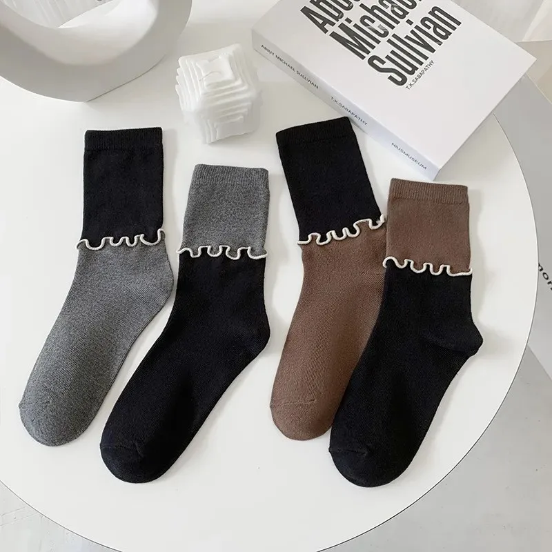 Women's Autumn Winter Socks Ear Side Asymmetrical Color Matching Cotton Comfort Fashion Personality Design Mid-tube Simple Sock