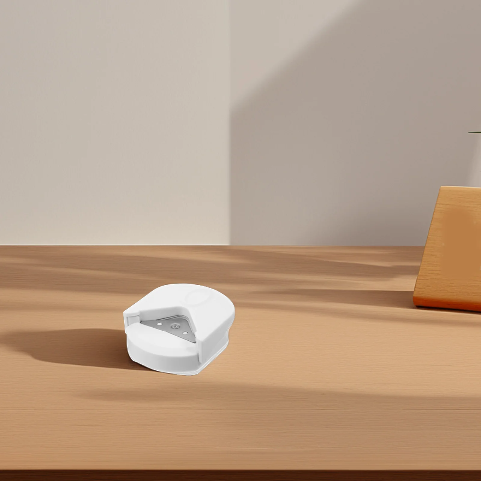 SOPOTUTU أداة تشذيب الورق الأبيض المستديرة R4 صور ركن لكمة مكتب الحرفية ذو طيات لمشاريع سكرابوكينغ