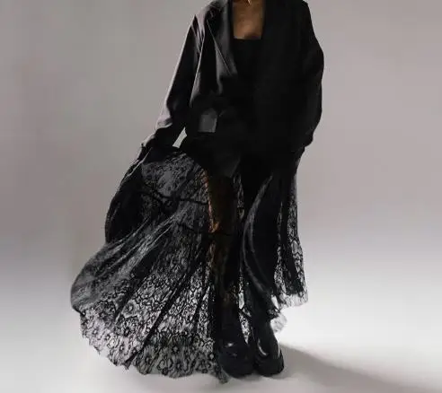 

Half Skirt Women's 2025 Latest Hot New Fashionable Long Skirt for Women Black Sexy See Through Lace High Waisted Commuting Skirt