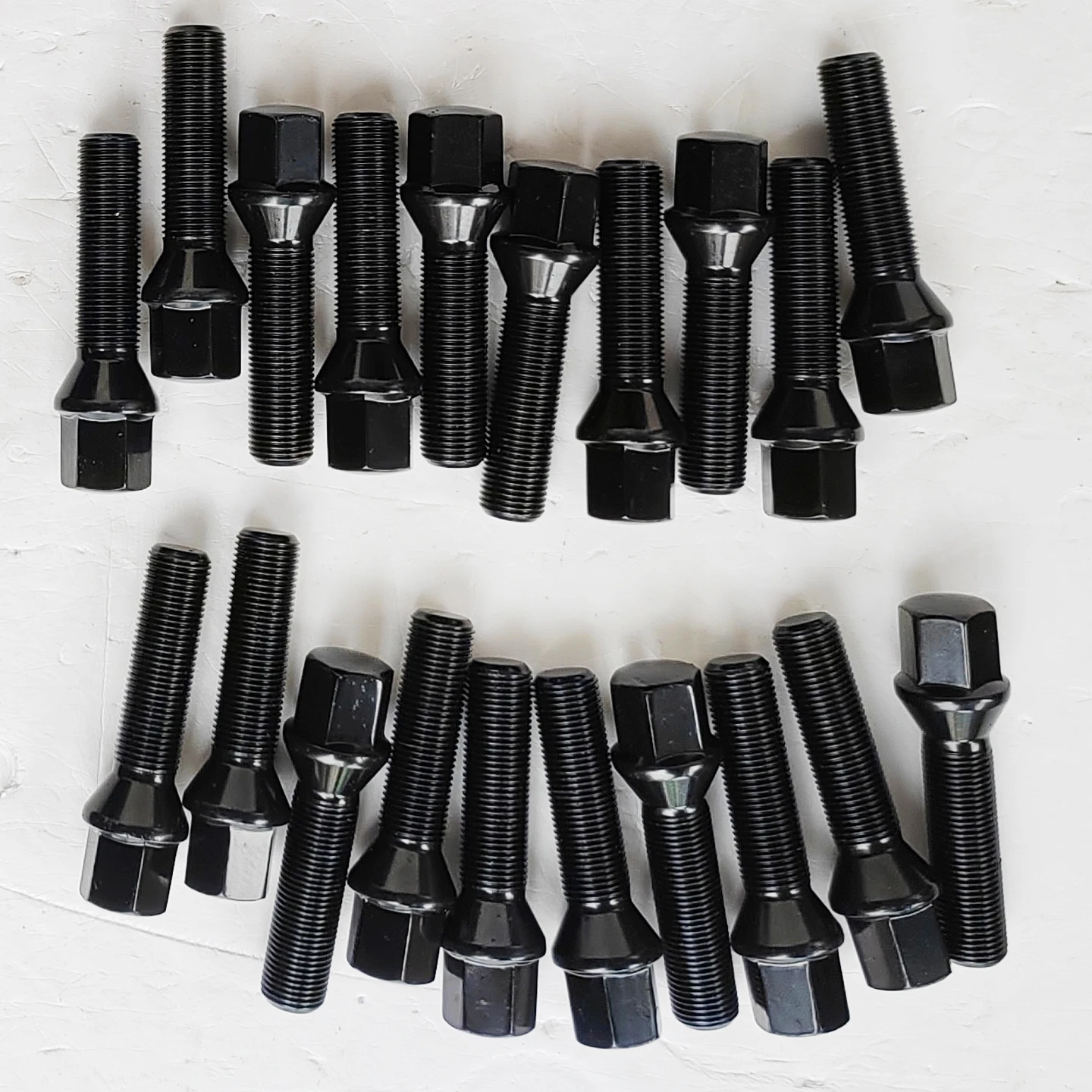 16PCS 12x1.5| 12x1.25| 14x1.5| 14x1.25 |40mm |45mm| 50mm| 55mm Cone Seat Car wheel spacer lug nut wheel bolts For BMW Volkswagen