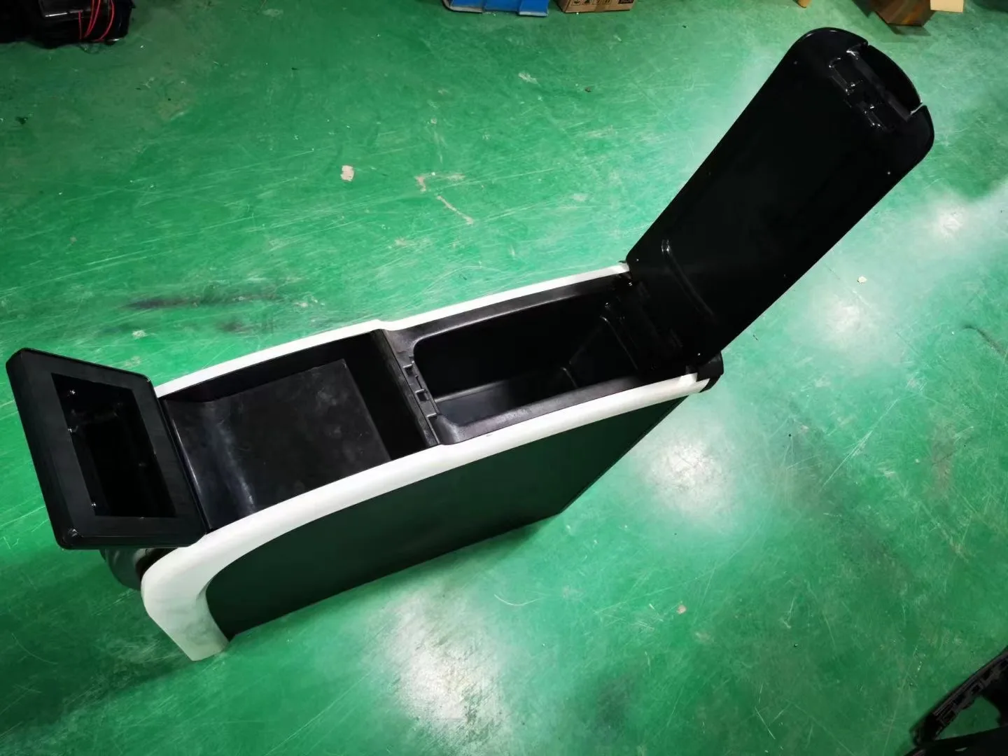 High Quality Hot Sale Center Console for V Class V250 W447