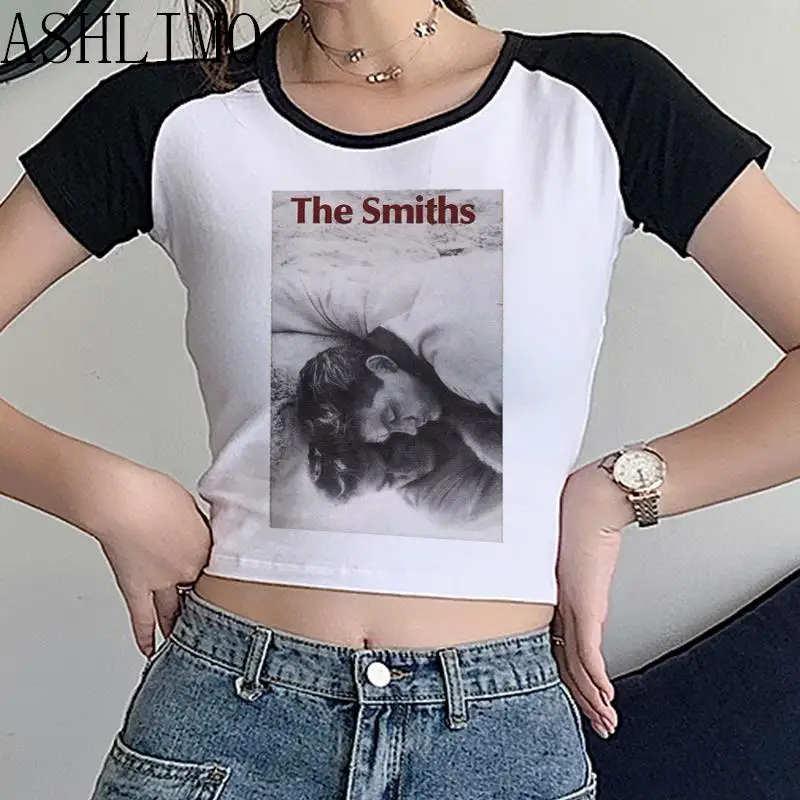 Le donne Crop Tee Rock Band ispirate Tee The Smiths Graphic Tee Morrissey Johnny Marr carino Y2k t-shirt estetica nera manica corta