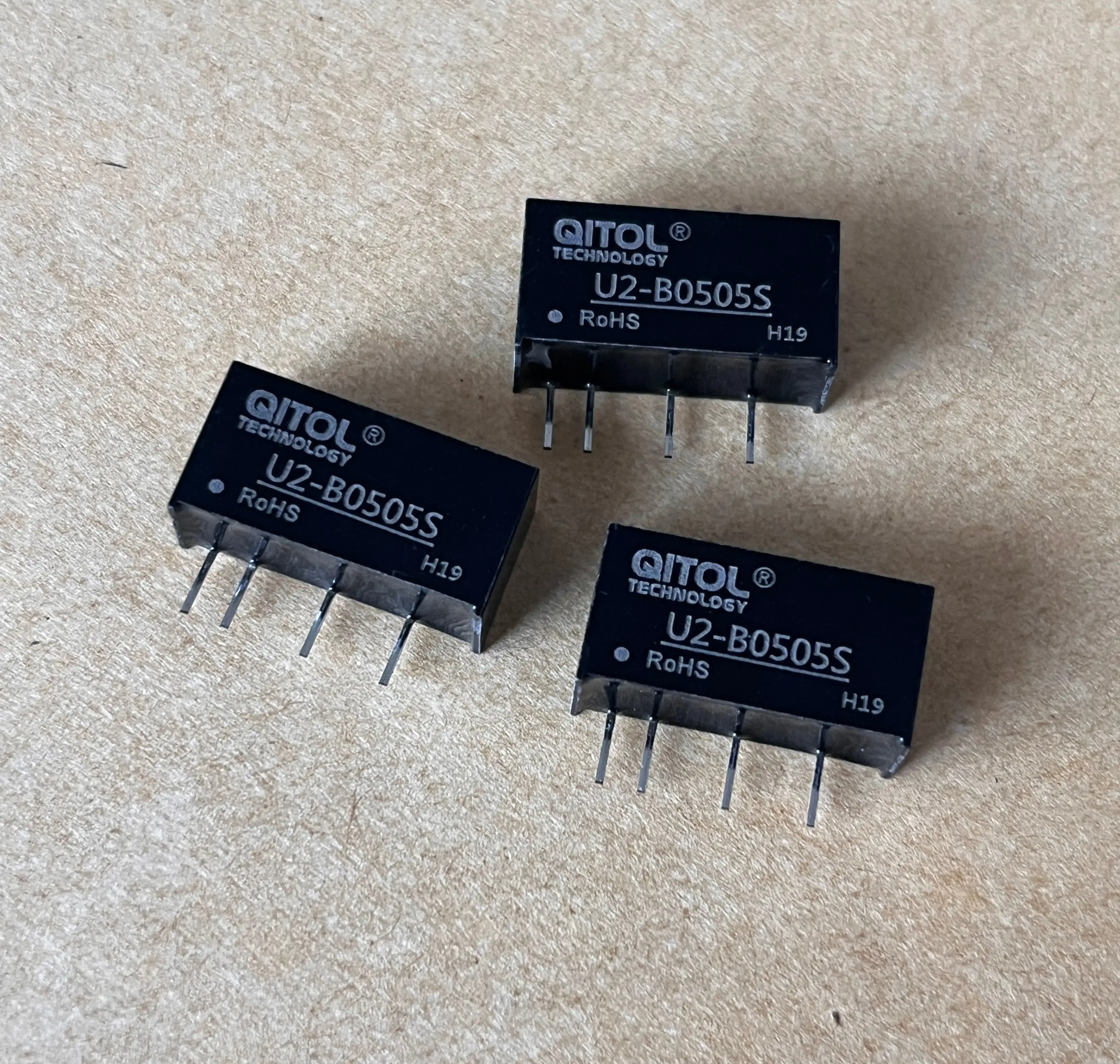 

2W U2-B0505S B0505S-2WR3 DC-DC POWER CONVERTER Switching Supply Step-Down Active Components Isolated DC-DC Power Module