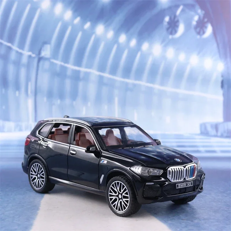 1:32 BMW X5 SUV Alloy Car Model Diecasts Metal Toy Vehicles Car Model Collection Sound Light Simulation Childrens Gift A31