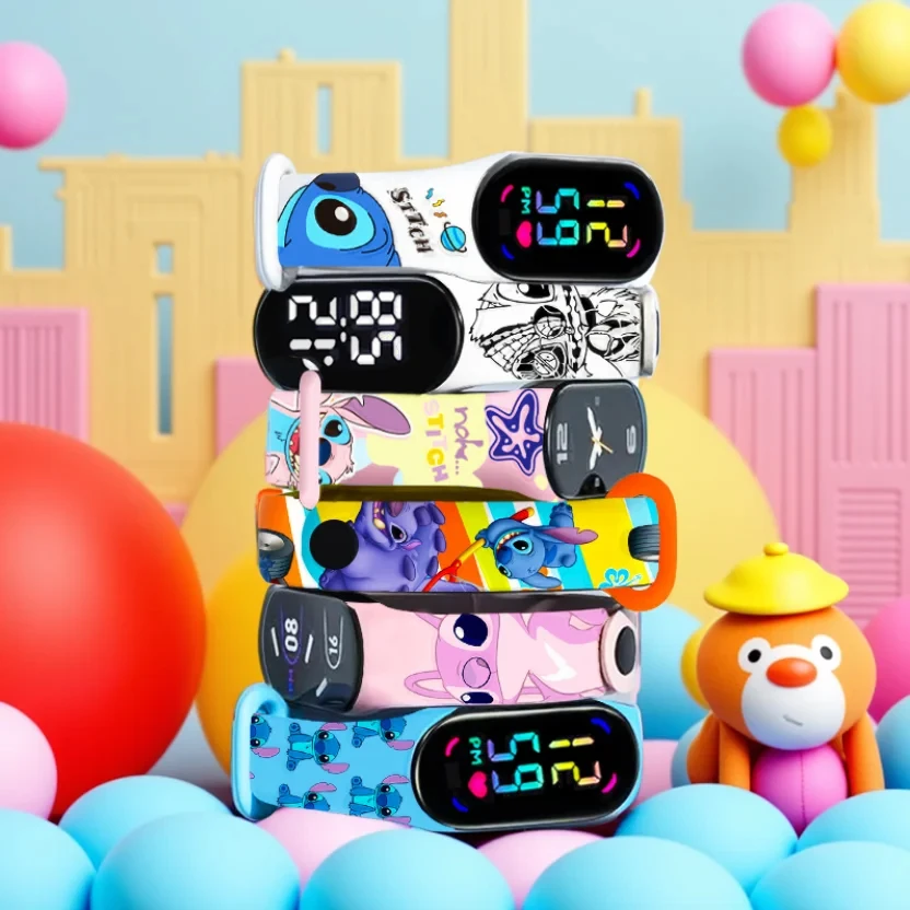 

Disney Waterproof cartoon colored LED electronic watch, primary and secondary school sports doll touch bracelet watch