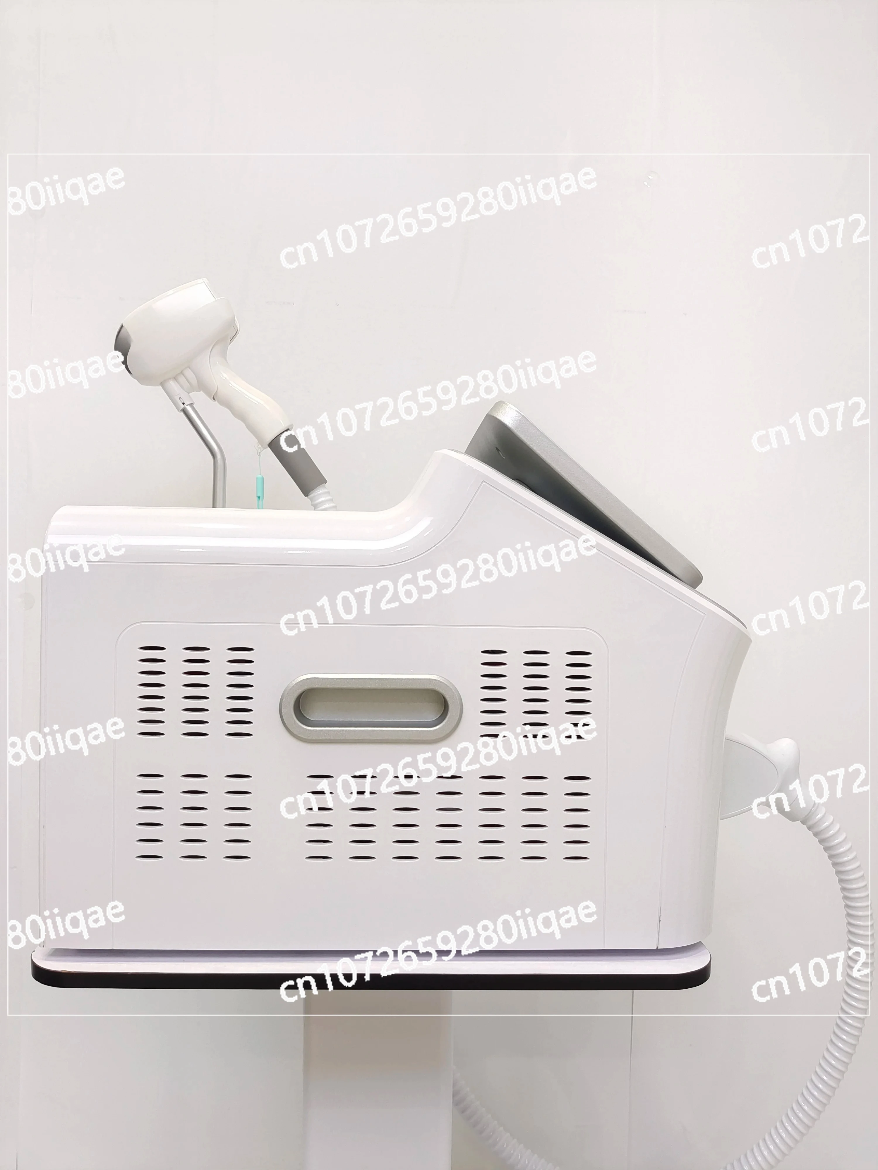 

2025 4000W Diodo 808 755 940 1064nm 4 An Easy To Use Machine