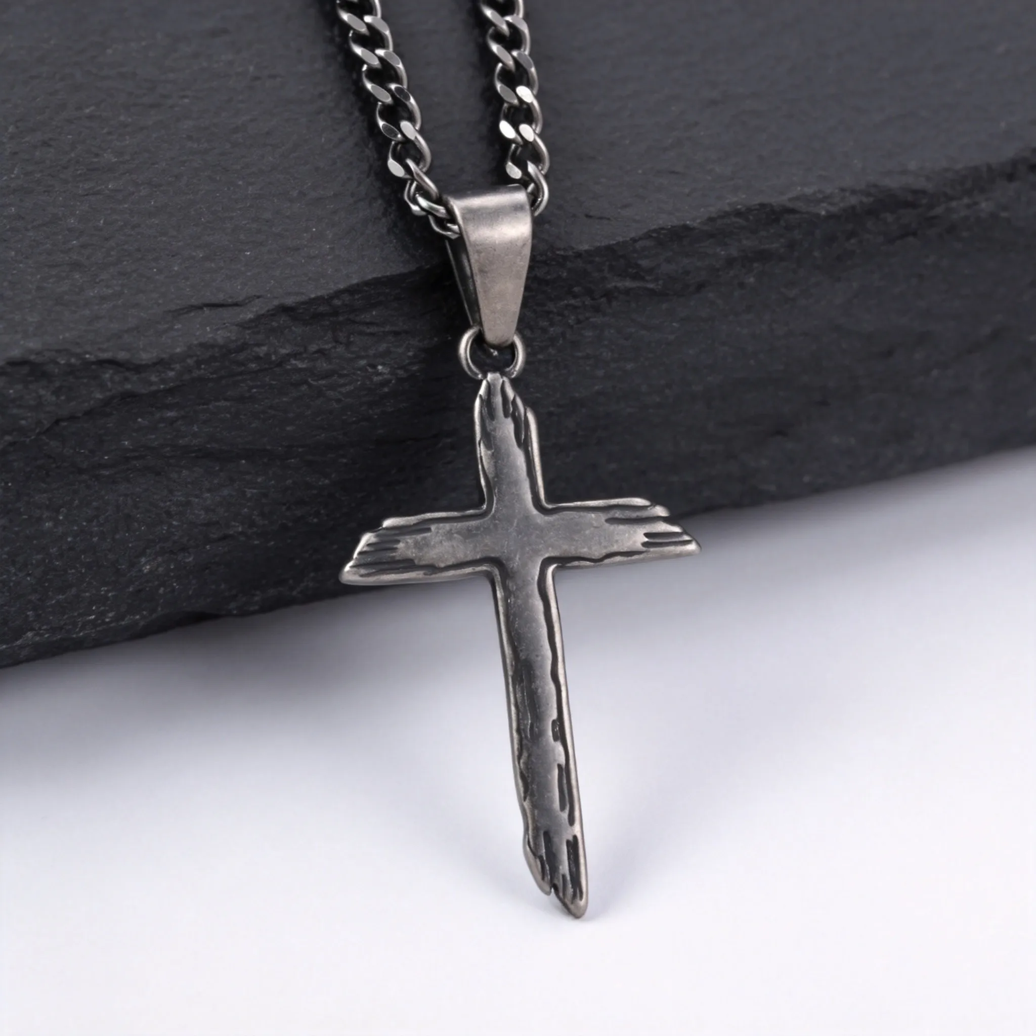 Retro Graue Kreuz-Halskette für Männer, Edelstahl Antik-Kreuz-Anhänger-Halskette, Vintage-Schmuck Geschenk – Detail 3