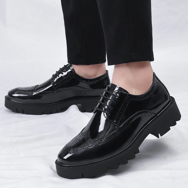 

men's casual business wedding formal dress patent leather platform shoes lace-up oxfords carved brogue shoe gentleman footwear