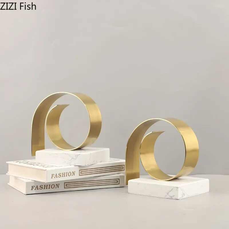 

Golden Spiral Twist Ornaments Creative Bookend Marble Base Desk Decoration Library Bookshelves Bookend Room Aesthetic Decor