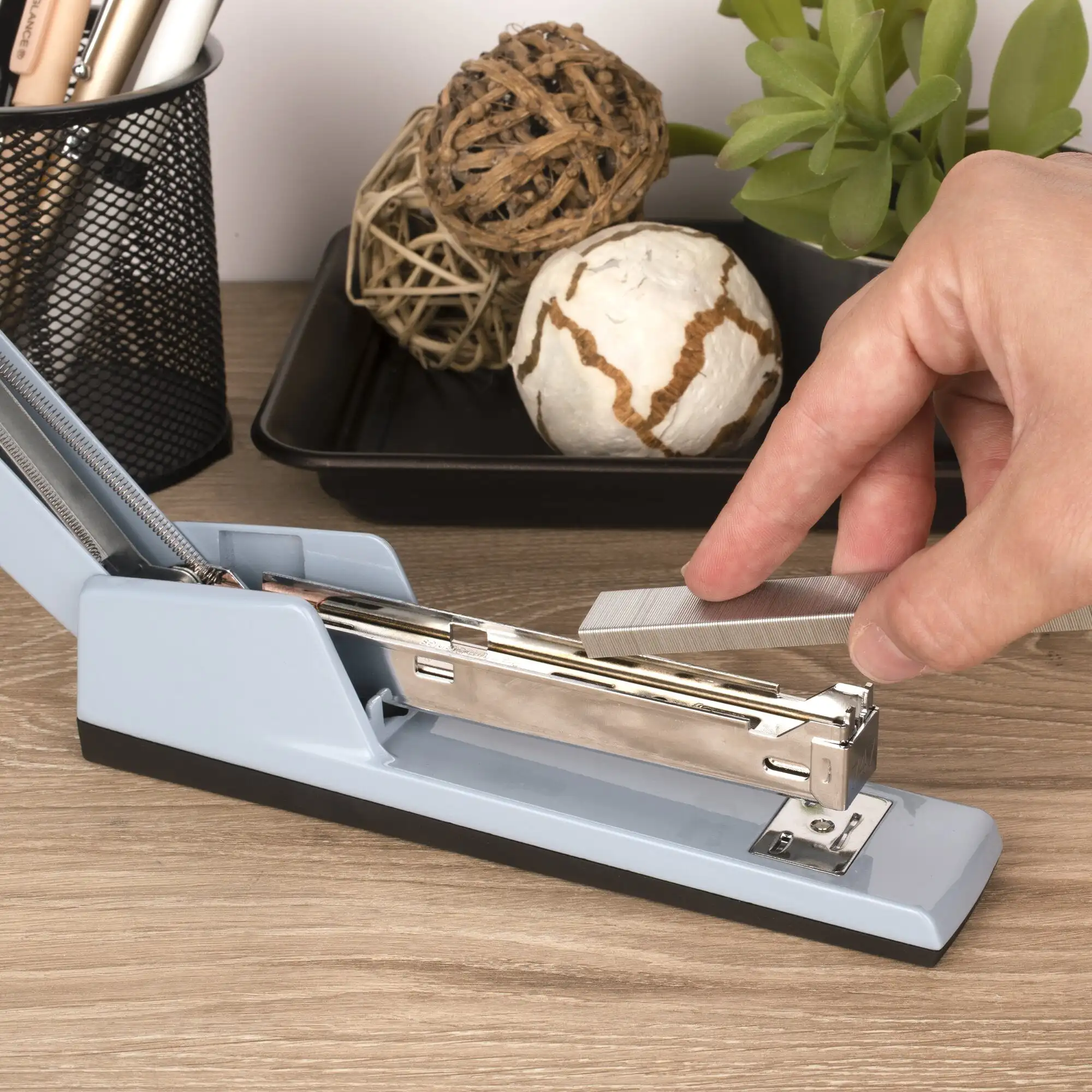 

747 Classic Desktop Stapler 30 Sheets Sky Blue - Desktop Staplers