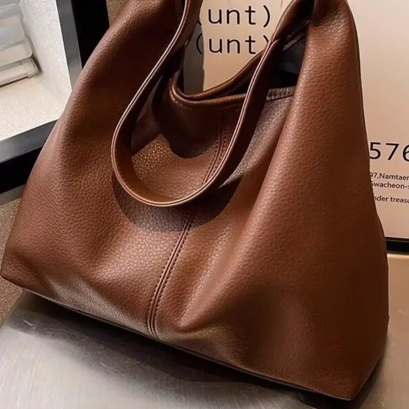 

New large-capacity women's bag - soft leather single-shoulder bag - perfect for work and commuting tote bag