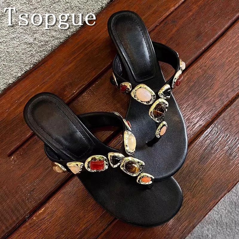 

Luxury Gemstone Decor Flip Flops Women Summer New Round Toe Flat Bottomed Slippers Comfortable Beach Sandals