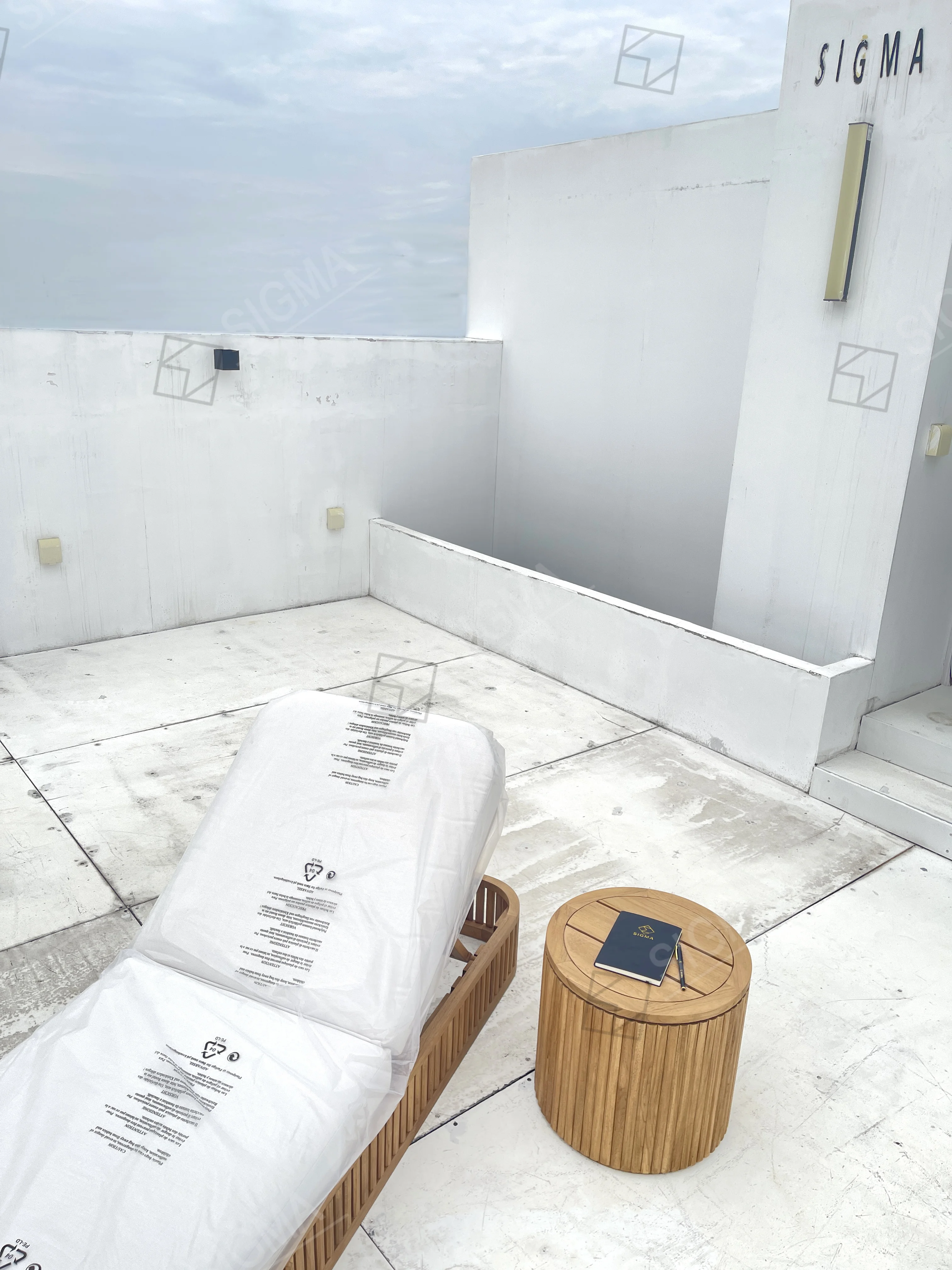 Handcrafted Teak Wood Garden Sofa Set for Backyard Villa and Resort Projects