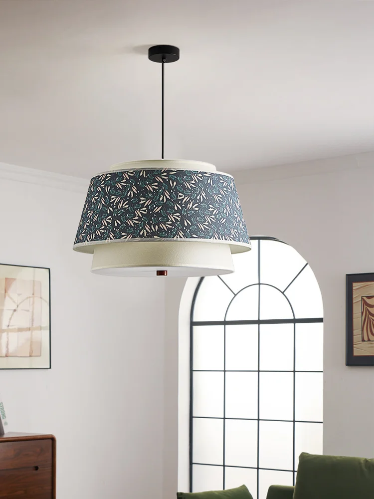 French medieval style living room LED pendant light creative floral retro high-end feeling bedroom