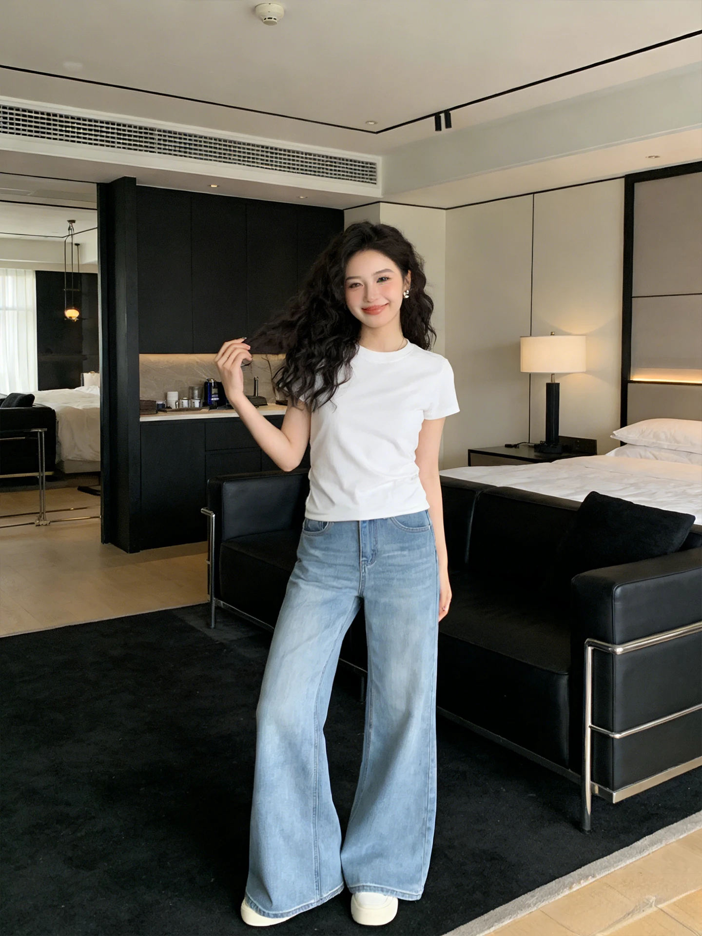 

Versatile High Waist Slimming Waed Light Blue Bell Bot Jeans Korean Sle Spring Micro Flared Denim Trousers for Women