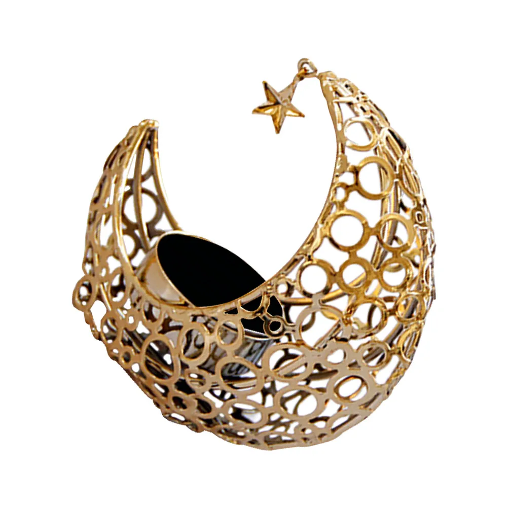 

Creative Metal Moon Candleholder Hollow Design Elegant Candlestick For Home Decor Romantic Candlelight Dinner Practical Hollow