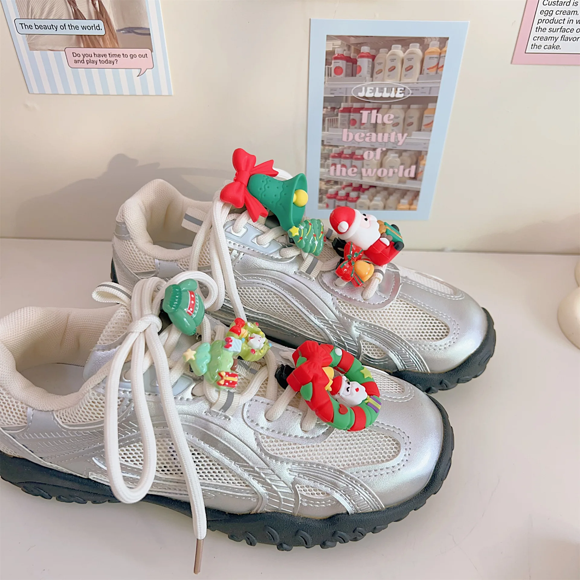 1 Zestaw Świątecznych Ozdób do Sznurowadeł do Trampek DIY Święty Mikołaj Klamra do Butów Prezent na Imprezę Akcesoria do Butów