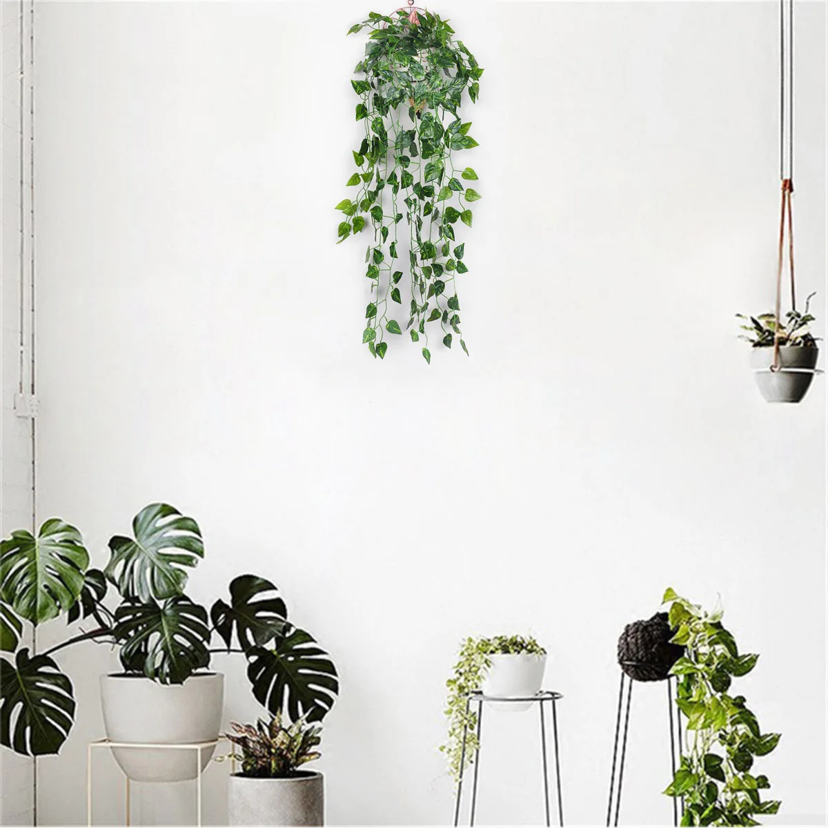 

Artificial Scindapsus Leaves Fade-Resistant Fake Vine Plants for Indoor Outdoor Home Balcony Decor Natural Green