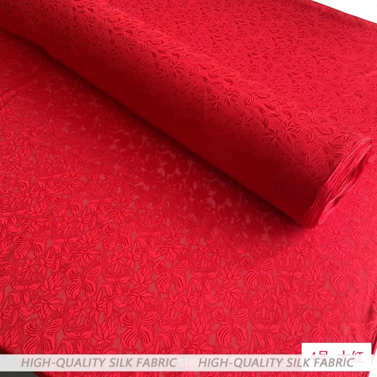 Goldenes gewundenes Zweigmuster, vier Warp-Seide, gedrehtes Luo-Cheongsam-Hanfu-Tuch, atmungsaktiver Volllochstoff