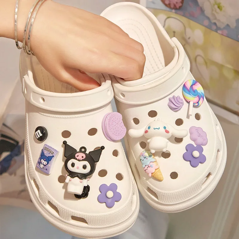 2024 Sanrio Kuromi Shoe Buckle Diy Pink Melody Tie Shoe Clasp Decoration for Kids Slipper Shoe Accessories Are Removable Gifts