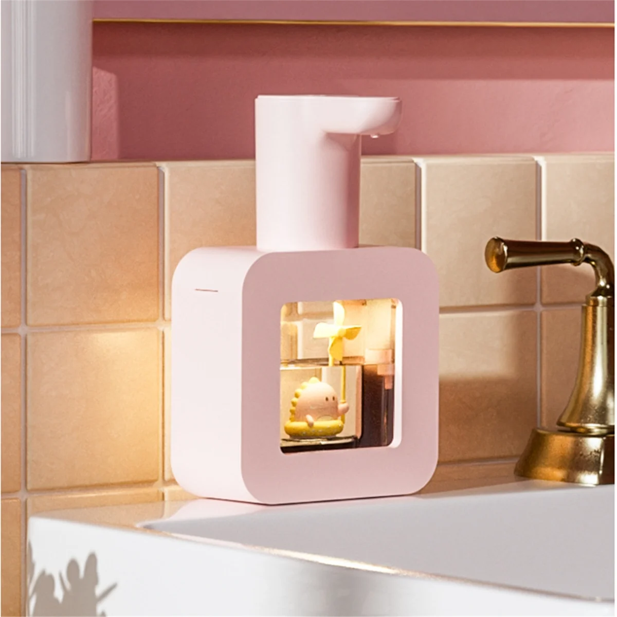 Distribuidor automático versátil de sabão com carregamento USB sem contato