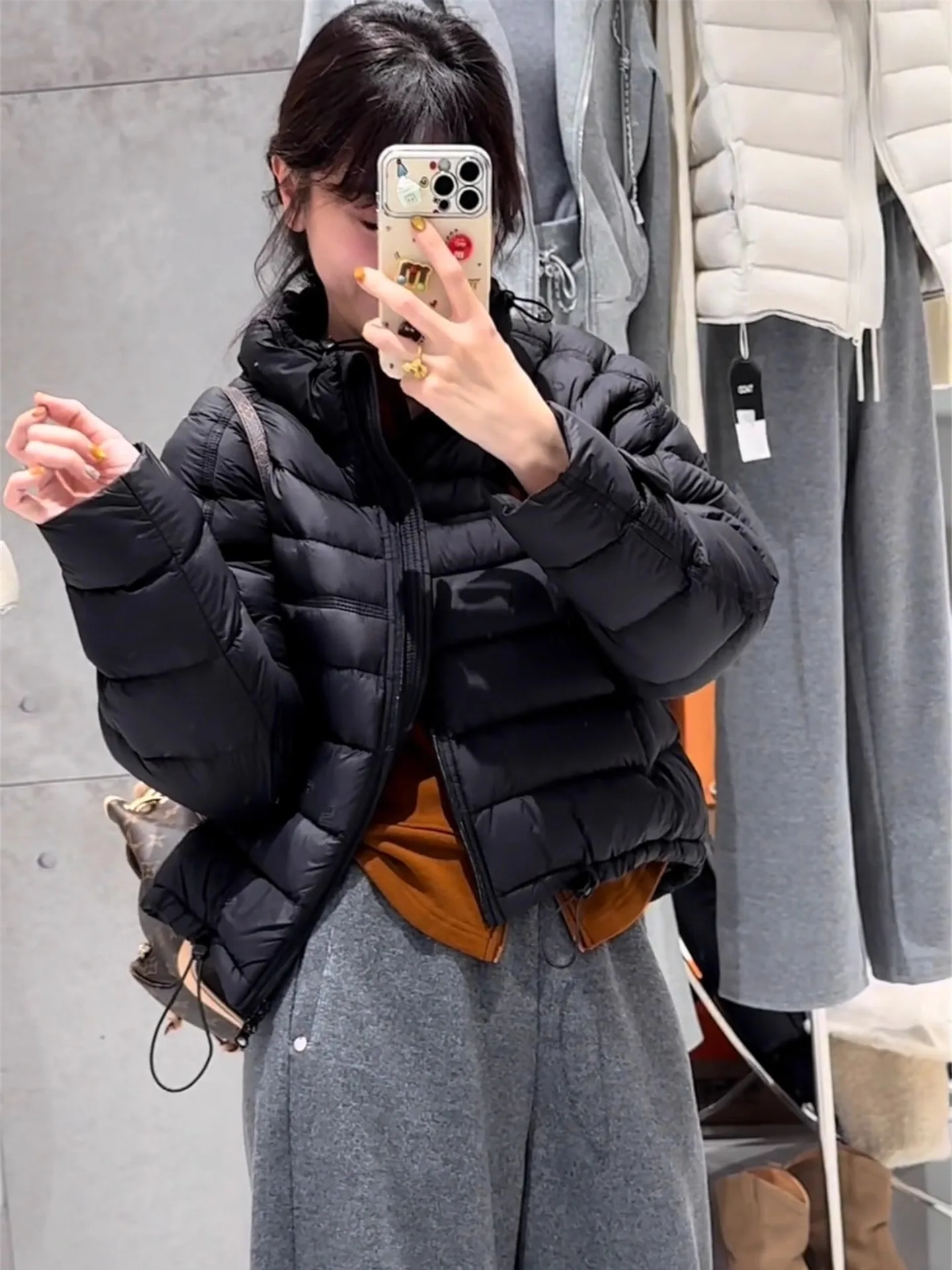 

White Duck down Short Puffer Jacket Women's Winter Coat Warm Loose Bread Style Coat Korean Style Commute Fashion