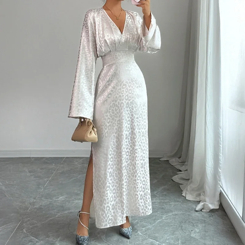 

Temperament Elegant Long Sleeves Deep V Long Skirt Dress Women's Clothing 2025 Autumn and Winter