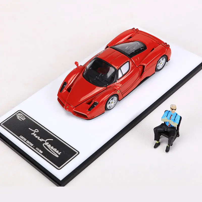 Diecast Model Car King Model 1/64 Ferrari Enzo Car Mode Ferrari with Doll Play Vehicles Toys for Boys