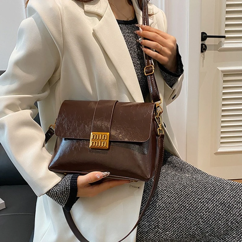 

Винтажная сумка-мешок из вощеной кожи, сумка через плечо с верхней ручкой и ремешком-цепочкой, вместительная сумка через плечо на каждый день, корейская мода