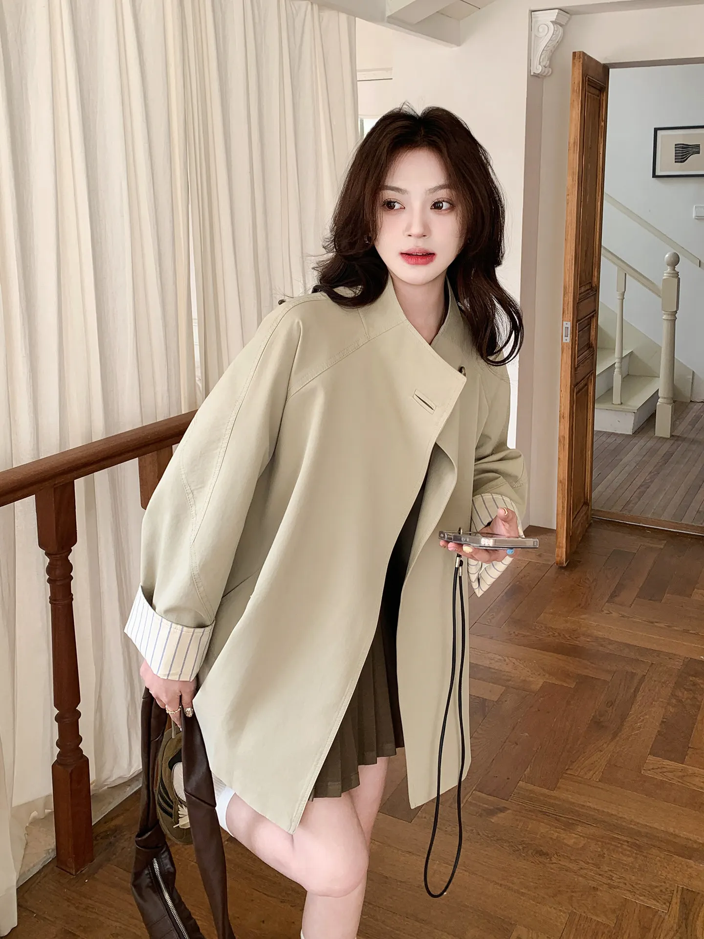 

Пальто SuperAen в корейском стиле для женщин, весна 2026, новое, свободное, стройнящее, средней длины, с длинными рукавами, повседневное