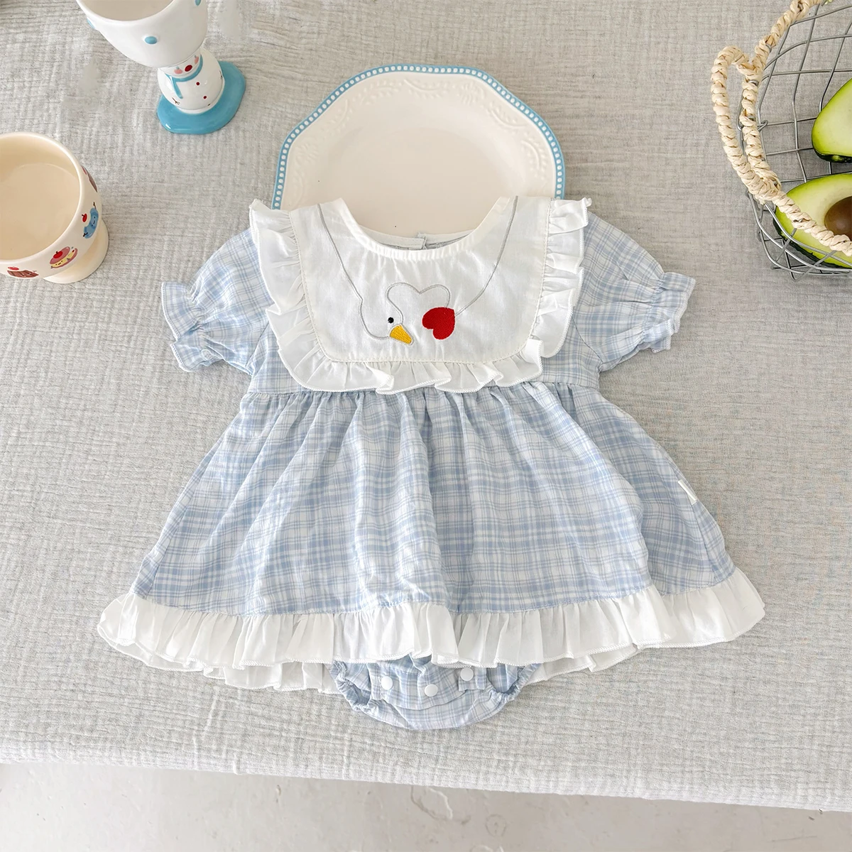 Korean version of summer baby girl cute plaid cartoon dress, baby girl cute and comfortable dress, very suitable for home and ou