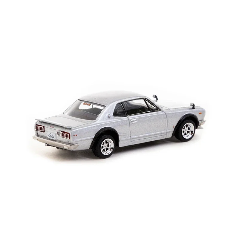 Tarmac Works 1:64 Tokyo Salon Skyline 2000 GTR KPGC10 Ivory White Diecast Diorama Car Model Collection Toys