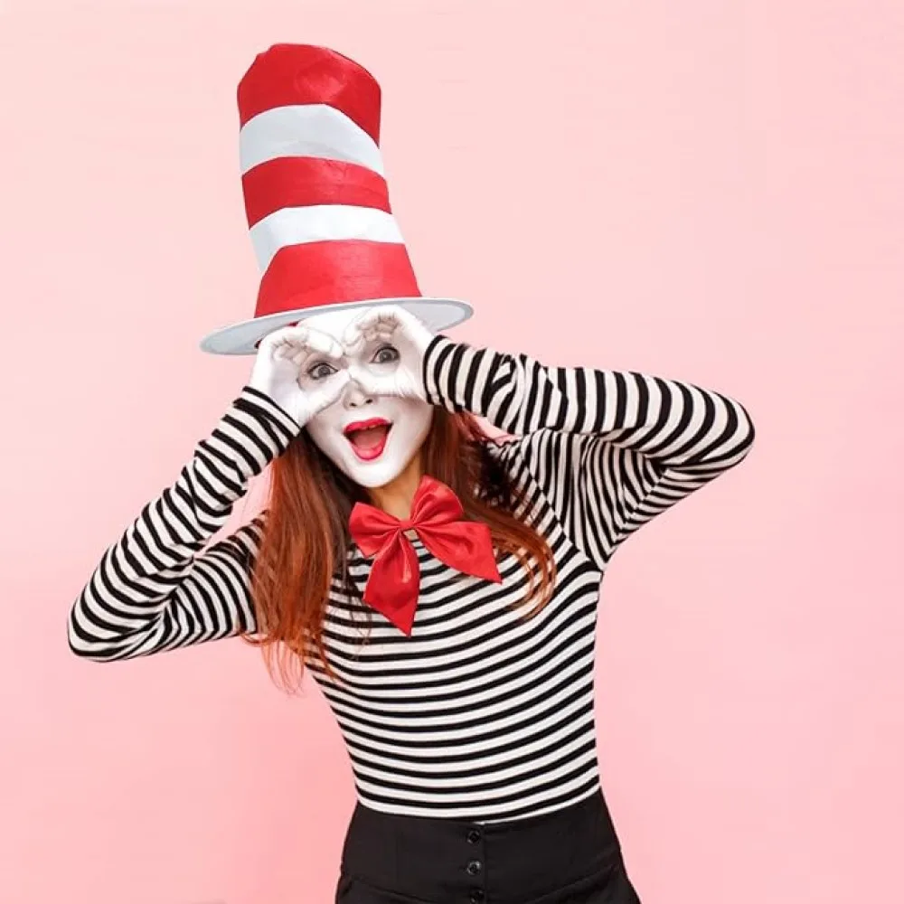 Костюм Dr. Seuss Cat in The Hat для взрослых — прочная красная и белая полосатая фетровая шляпа с галстуком-бабочкой, перчатки, комплект аксессуаров из 3 предметов для вечеринки