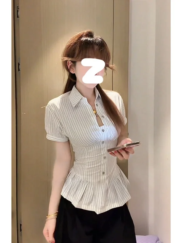 

Sweet Cool Spicy Girl Stripe Short Sleeve Turn-down Collar Waist-cinching Hem Design Unique Top Short Overhead Shirt Women
