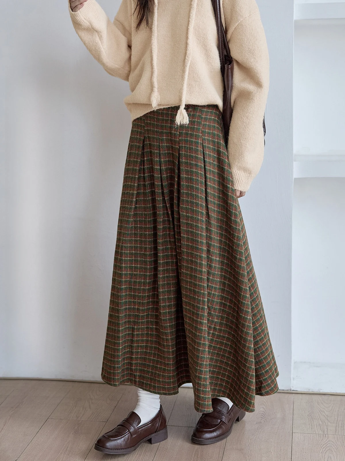 

Юбка HuiXi в клетку из шерсти, А-силуэт, женская, с завышенной талией, стройнящая, весна 2026, ретро, элегантная, для офиса, корейский стиль