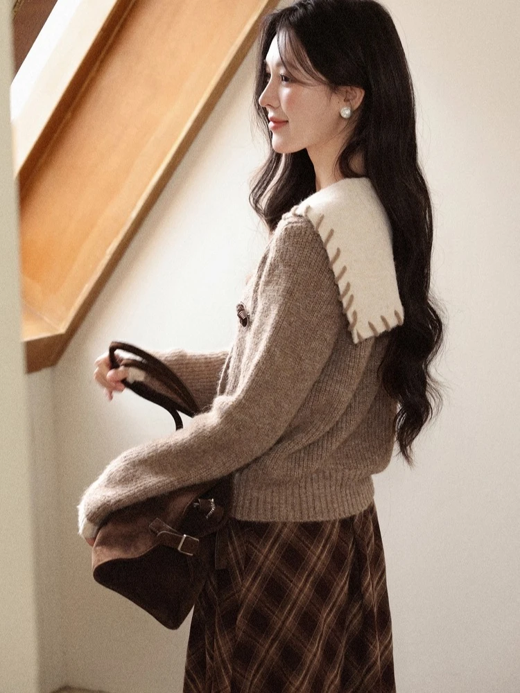 ALXNAN-suéter de lana caqui para mujer, suéter de punto elegante de manga larga con costuras, jerséis holgados para otoño para mujer L57317