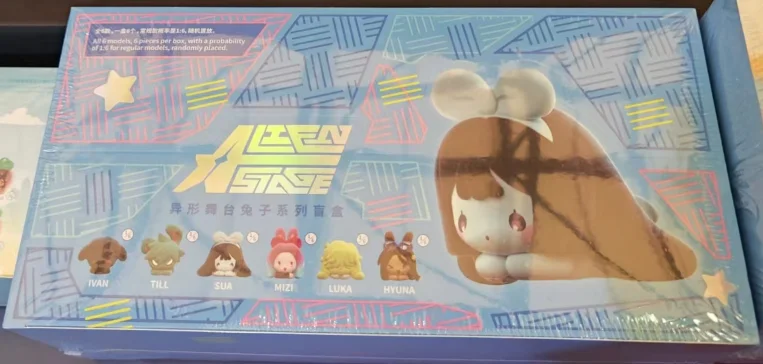 

【best selle 】New Alien Stage Free Stage Blind Box Series Collectible Anime Figures Mizi Sua Ivan Till Luka Hyuna Decoration Toys
