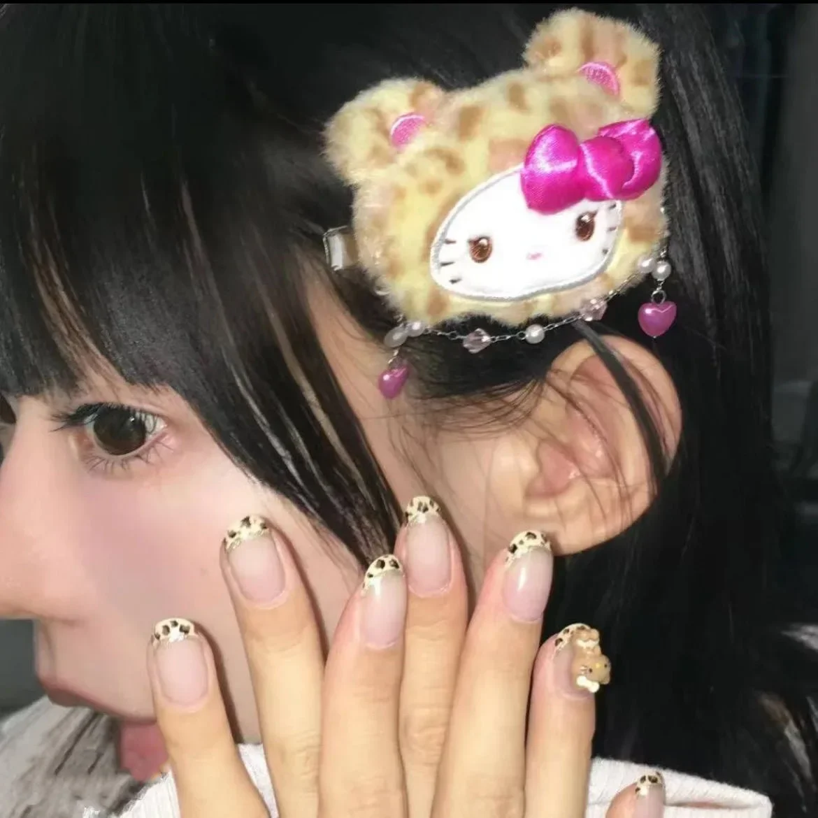 

Набор заколок для волос Hello Kitty с леопардовым принтом и плюшевыми заколками Kawaii с бахромой для девочек и женщин, повседневные аксессуары для волос