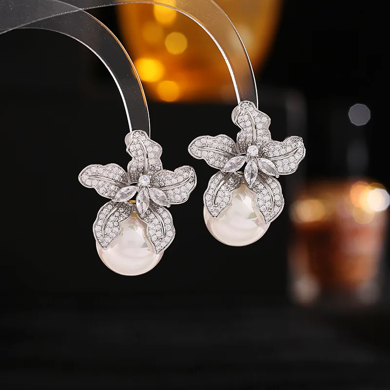 S925 Silver Needle Light Luxury Style Earrings Trendy And High Grade Lily Flower Earrings French Elegant Temperament Flower Pear