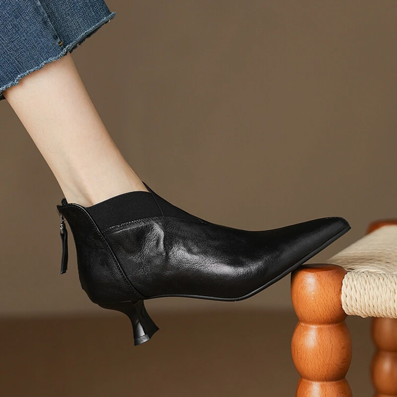 NEW Autumn Women Boots Genuine Leather Shoes for Women Pointed Toe Kitten Heel Shoes zip Ankle Boots Elegant Black Modern Boots