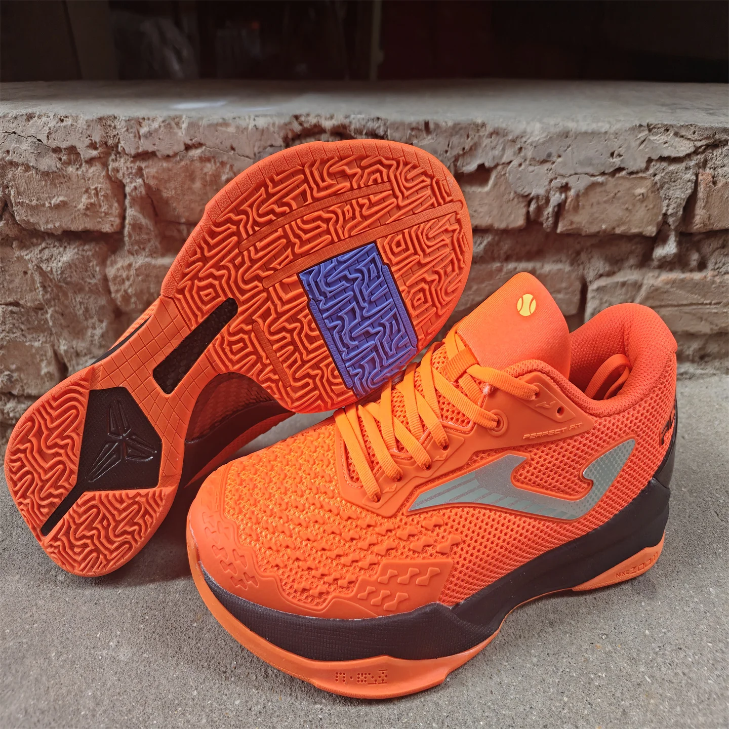 lightweight-anti-slip-baskeall-oes-carbon-plate-o-absorption-low-top-men's-sport-sle-fabric-inner-material