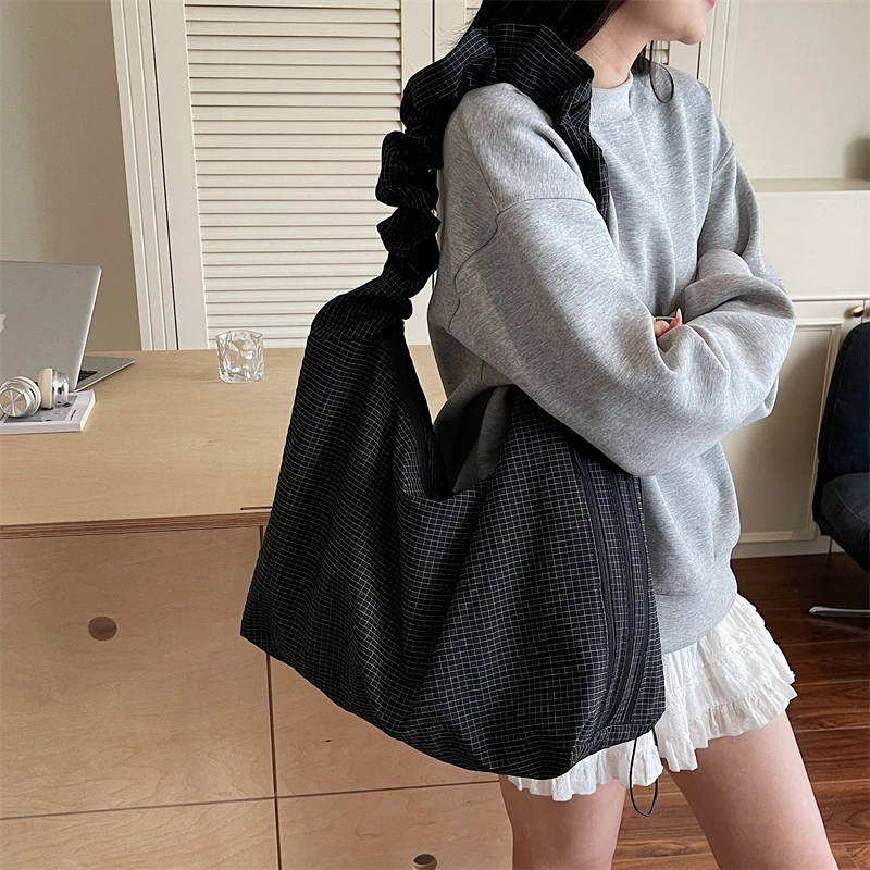 

Однотонная модная нейлоновая сумка с оборками в клетку, большая вместительная повседневная сумка через плечо на молнии с несколькими карманами, лидер продаж, сумки для женщин