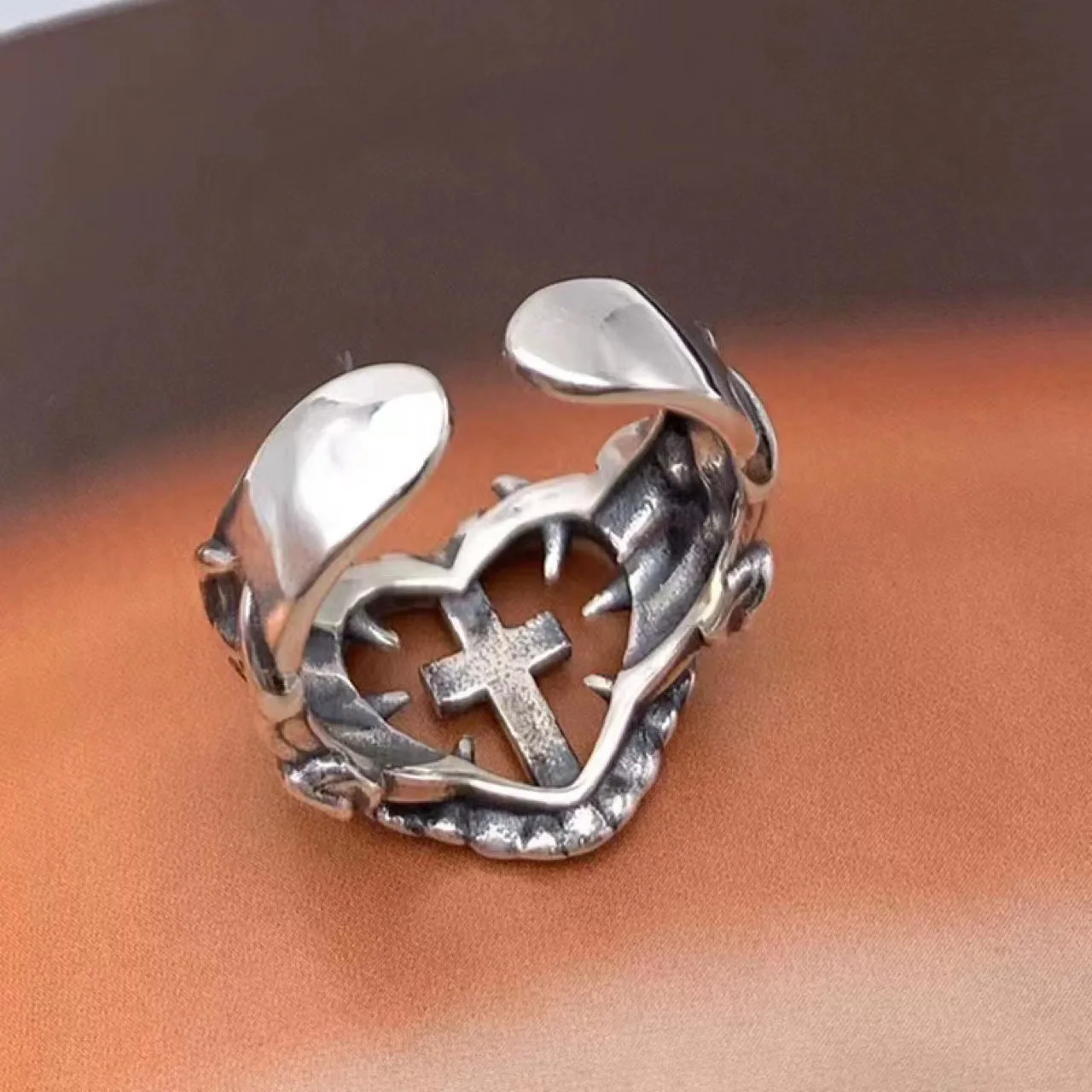 1 Pc Trendy Heart Hollow Cross Personality Gothic Silver Color Ring Women Party Daily Adjustable Open Ring Gift Jewelry