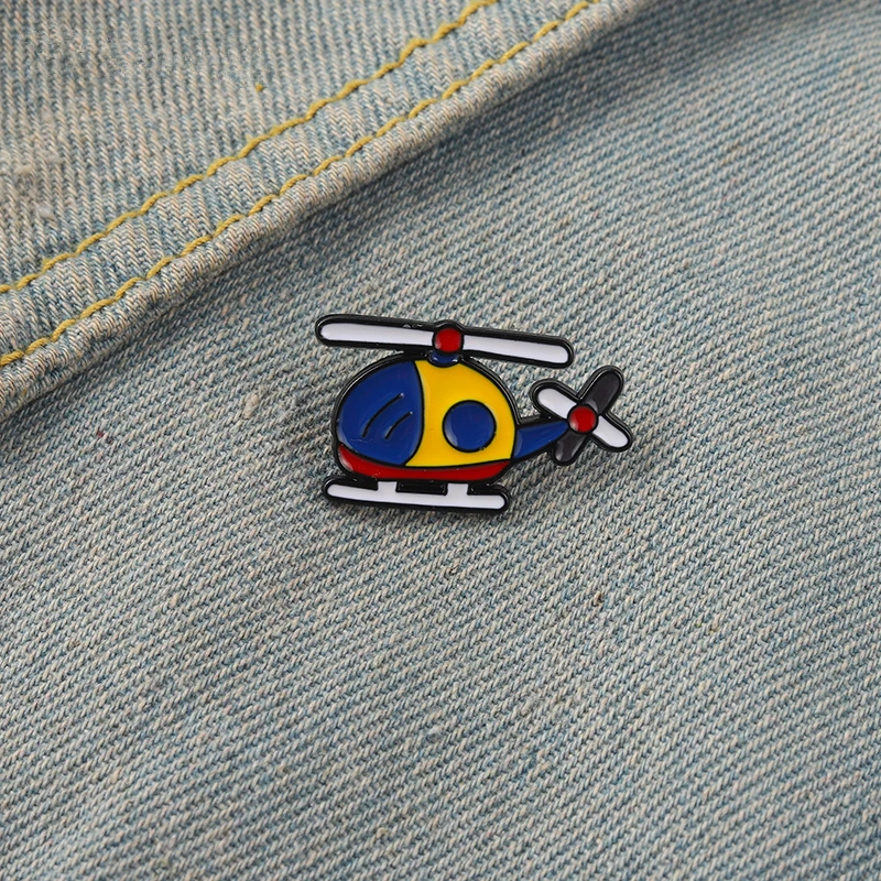 

Cartoon Helicopter Enamel Pin Creative Cute Aircraft Brooch Lapel Denim Badge Bag Jewelry Children's New Year Gift Wholesale