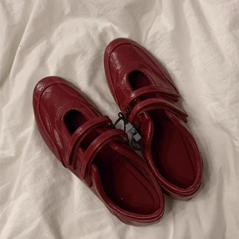 

Flat Round Head Shallow Mouth Fashion All Soft Soles Lightweight Comfortable Non-slip Breathable Casual Women's Single Shoes