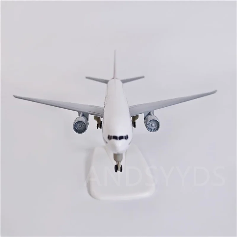 1/400 طائرة بمقياس معدني B777 الخطوط الجوية الإمارات نموذج طبق الاصل 20 سنتيمتر طائرة مصغرة دييكاست لعب الأطفال جمع الهدايا