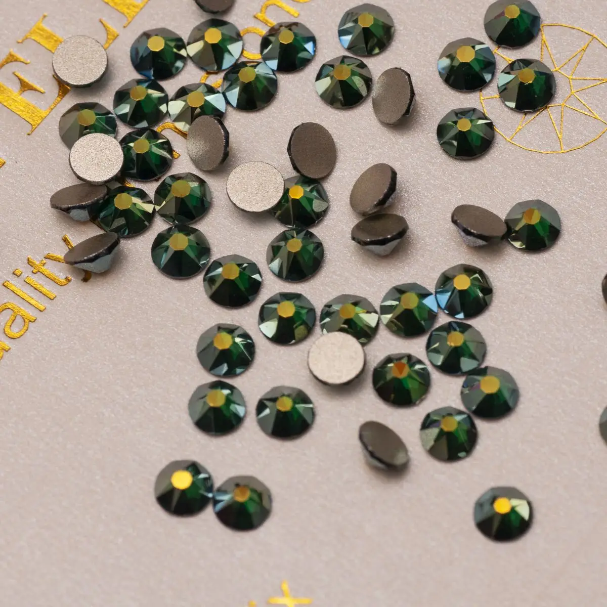 Neue Non-Hotfix 8 große und 8 kleine AB-Farben DIY Strass zum Aufkleben mit flacher Rückseite für Nagelkunst und Kleidungsdekorationen – Detail 8