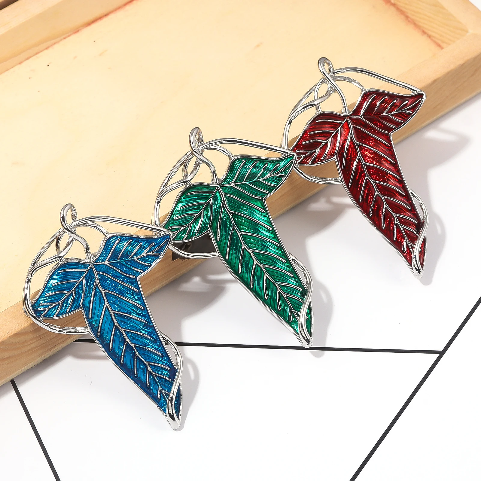 Lord of the Rings Elven Pins Brooch Vintage Green Leaf Badge Brooches Hats Clothes Backpack Decoration Jewelry Accessories Gift image 3