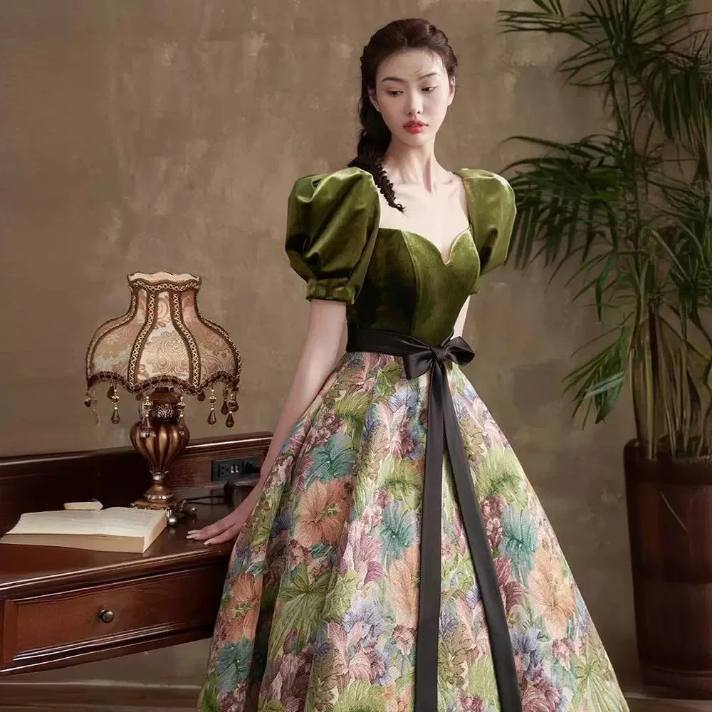 

Элегантное банкетное платье знаменитостей во французском стиле Autunn, зимнее бархатное вечернее платье с квадратным вырезом и цветочным принтом, платье трапециевидной формы для выпускного вечера