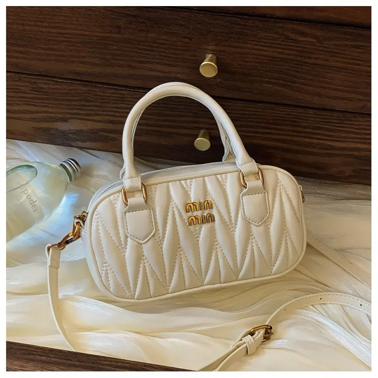 

2025 Puffy Pleated Bowling Bag for Women, Vintage Boston Bag, Y2K Quilted Shoulder Crossbody Bag, Cute Aesthetic Purse